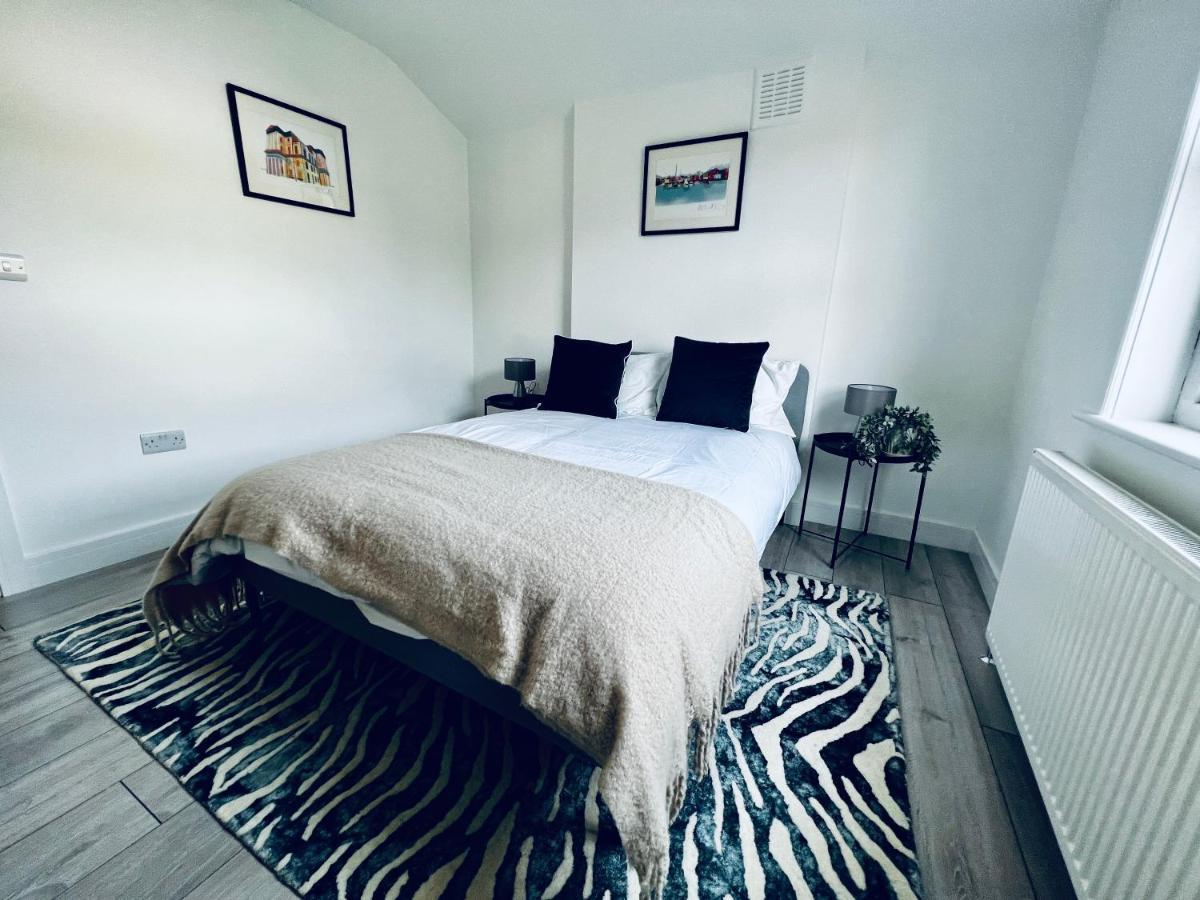 Neils Place Hosted By Airoperate London Bagian luar foto
